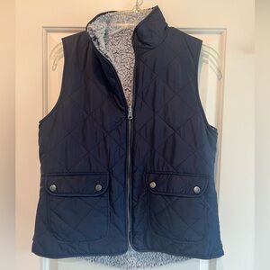 Dry Goods Reversible Fleece Navy Vest 💙🤍